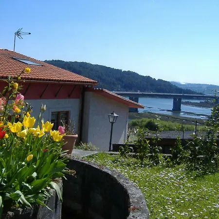 Holiday home Chalt En Mino Con Vistas Al Mar